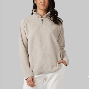 NWT Super Soft Sherpa Qzip - Large